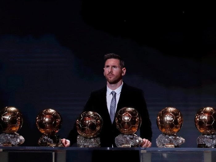 2019-12-02t210448z_1143221304_rc29nd92hd2u_rtrmadp_3_soccer-ballon_4_3_1575322024-700x525.jpg